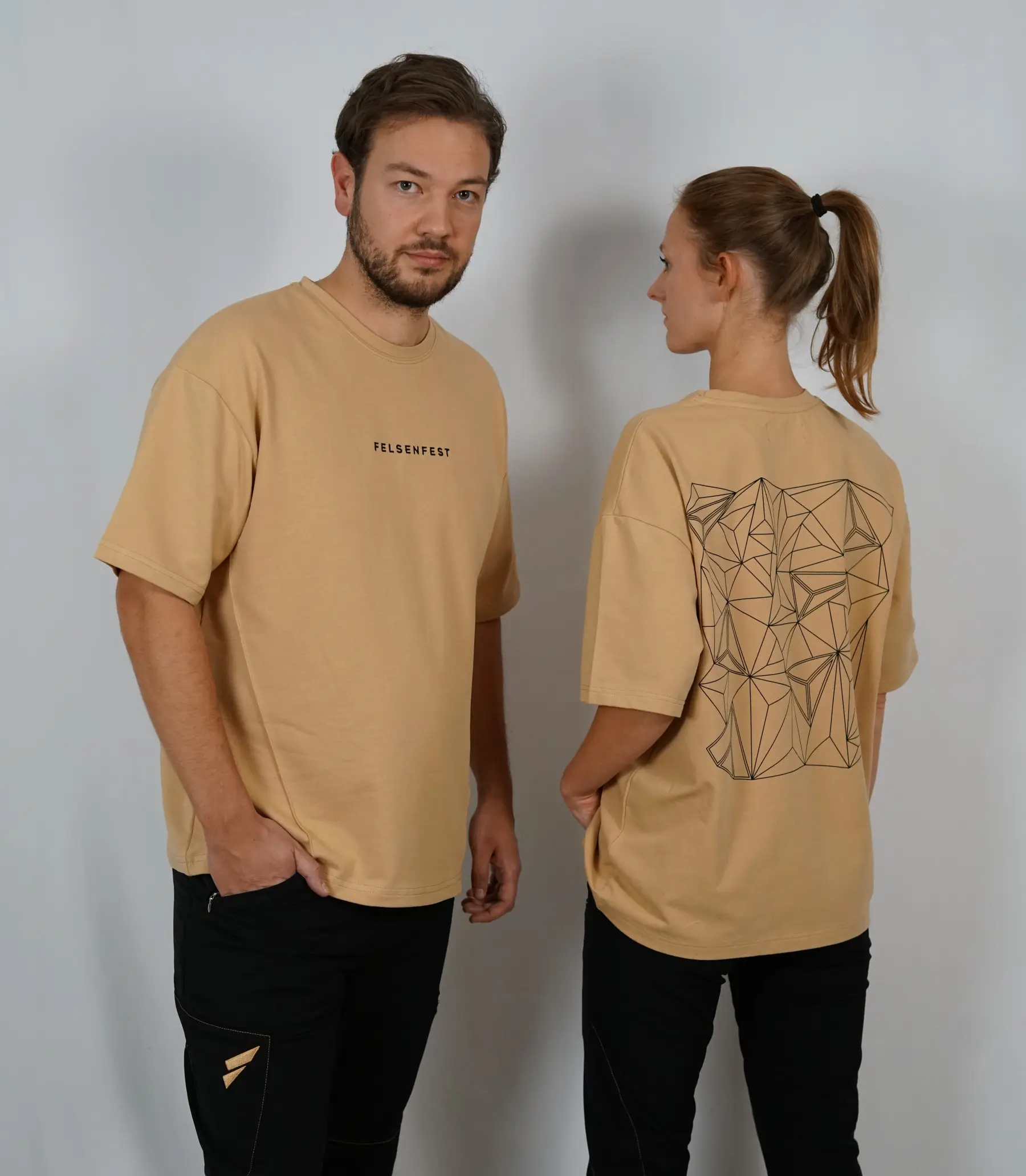 Oversized T-Shirt von FELSENFEST Bouldershirt Oversized-t-shirt-Bouldershirt-Bouldertshirt-FELSENFEST-Backprint